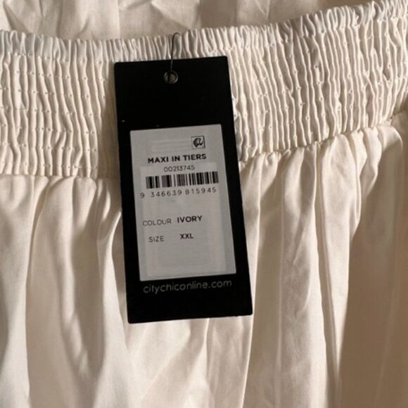 NWT CITY CHIC In Tiers Maxi Dress size 24 - Picture 6 of 6